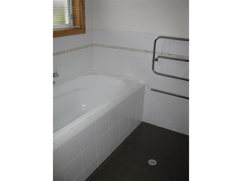 20 Hastings Avenue, Mount Gambier SA 5290