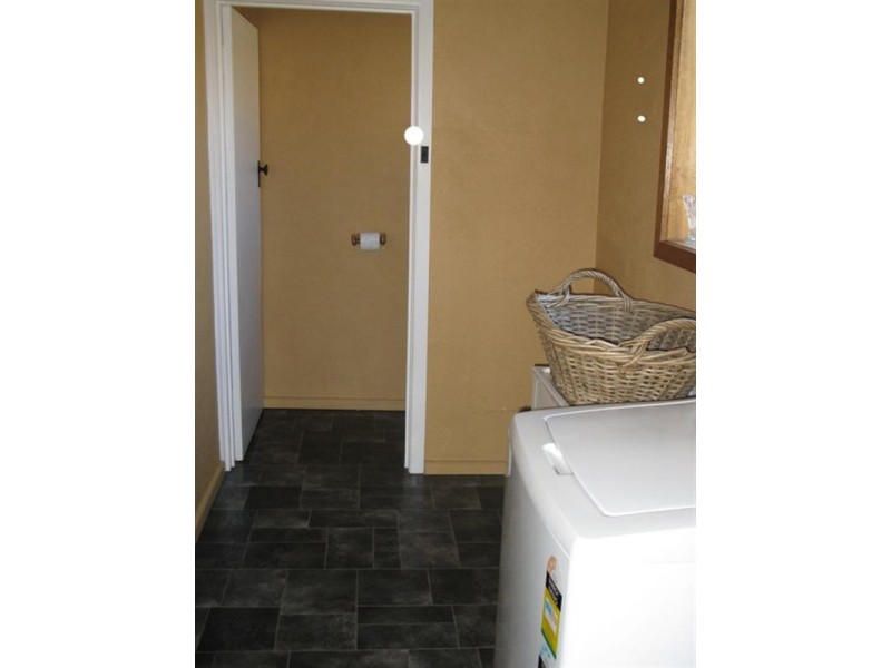 16 Holder Street, Mount Gambier SA 5290