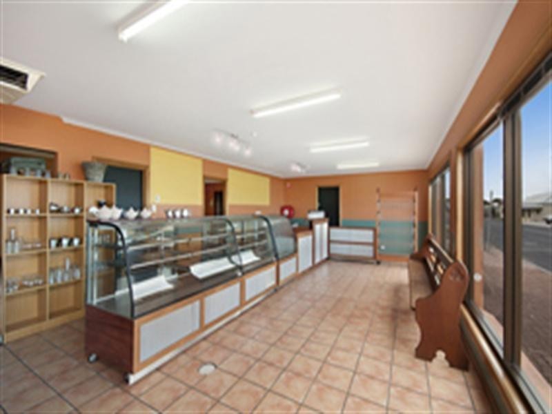 10 Standish Street, Port Macdonnell SA 5291