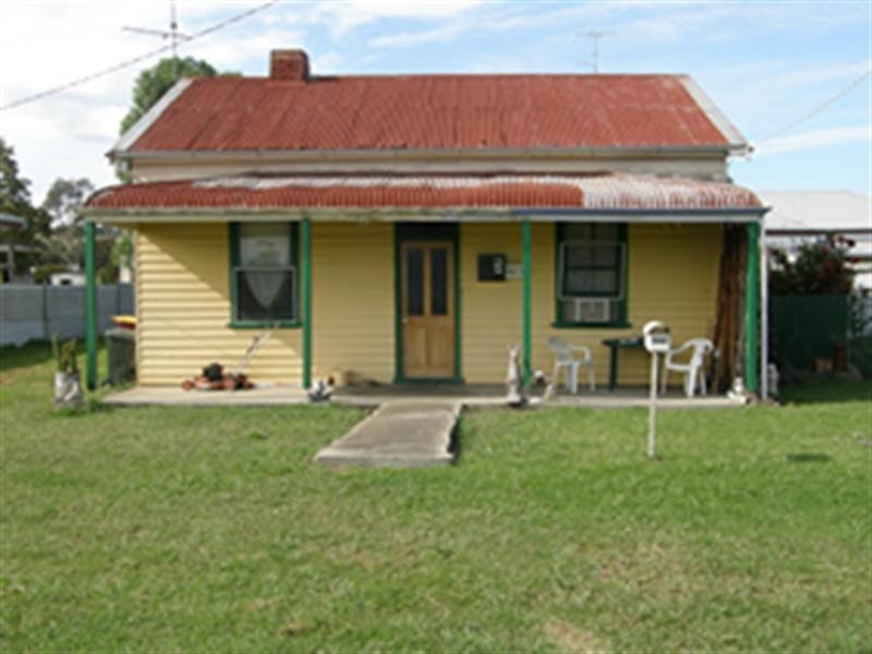 37 McLeod Street, Coleraine VIC 3315