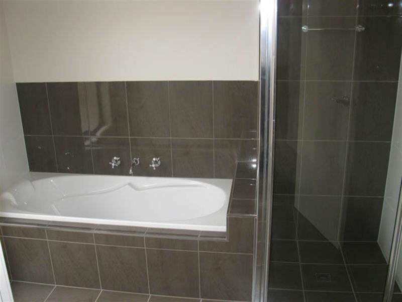 15B Queens Court, Mount Gambier SA 5290