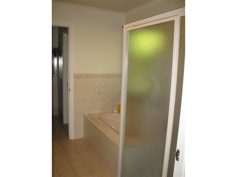 17 Hastings Avenue, Mount Gambier SA 5290