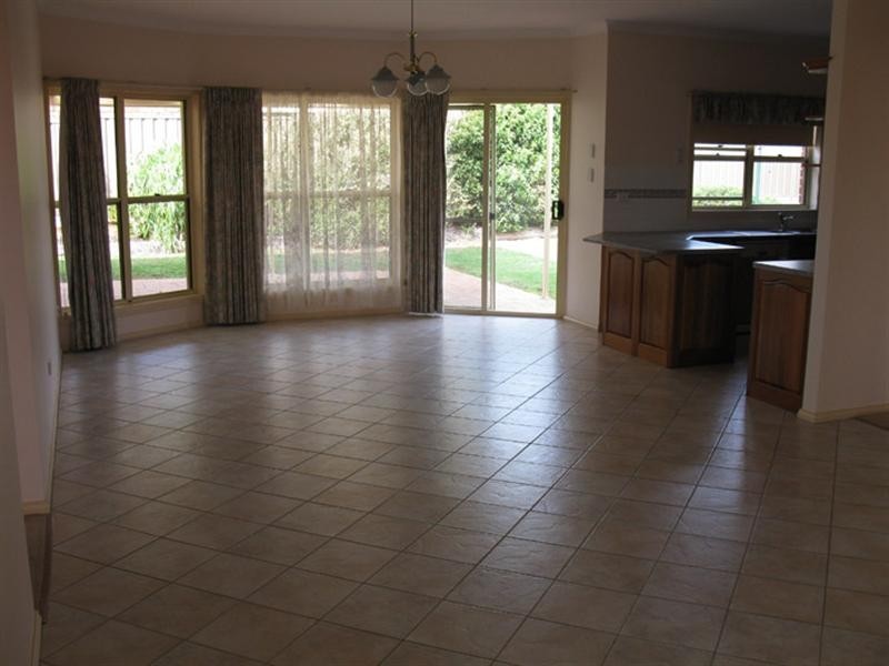 10 Flinders Street, Mount Gambier SA 5290