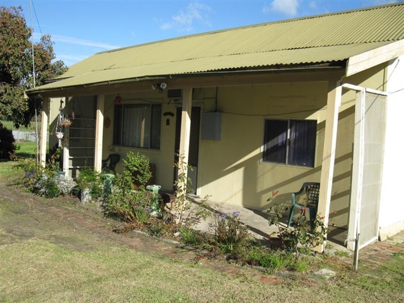 8 Cowell Street, Tarpeena SA 5277