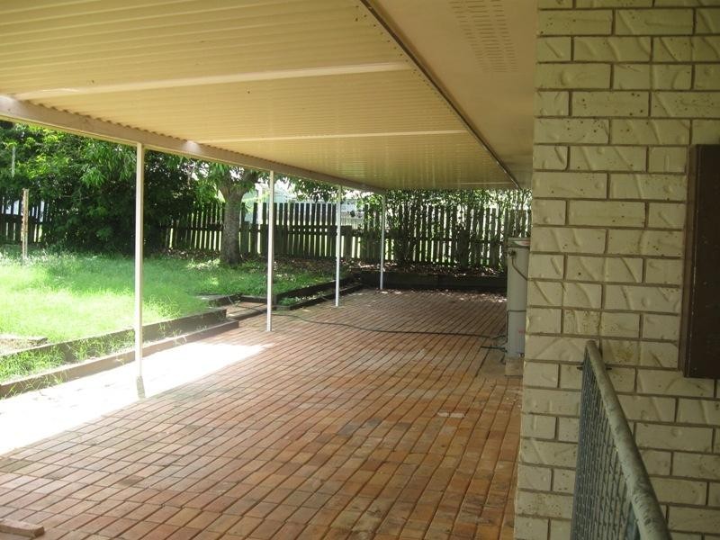 42 Sorrensen Street, Tinana QLD 4650