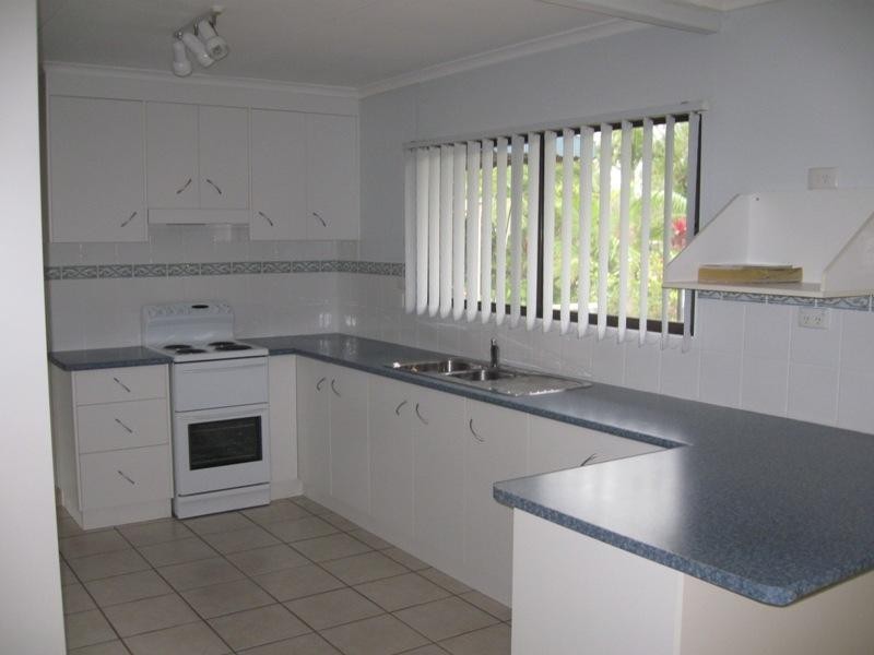 2 Woodville Street, Maryborough West QLD 4650