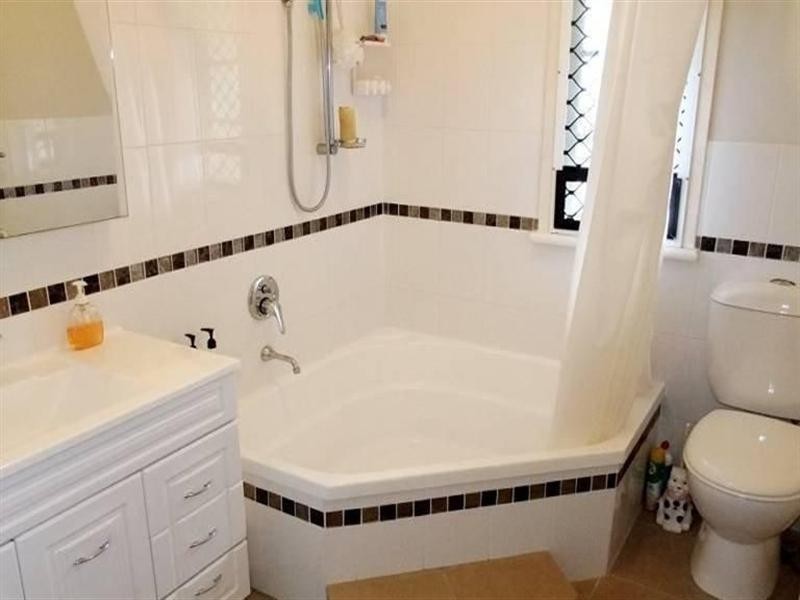 15 Margaret Street, Maryborough QLD 4650