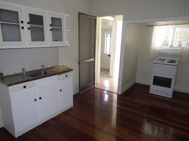 24 Cran Street, Tinana QLD 4650