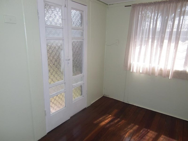 24 Cran Street, Tinana QLD 4650