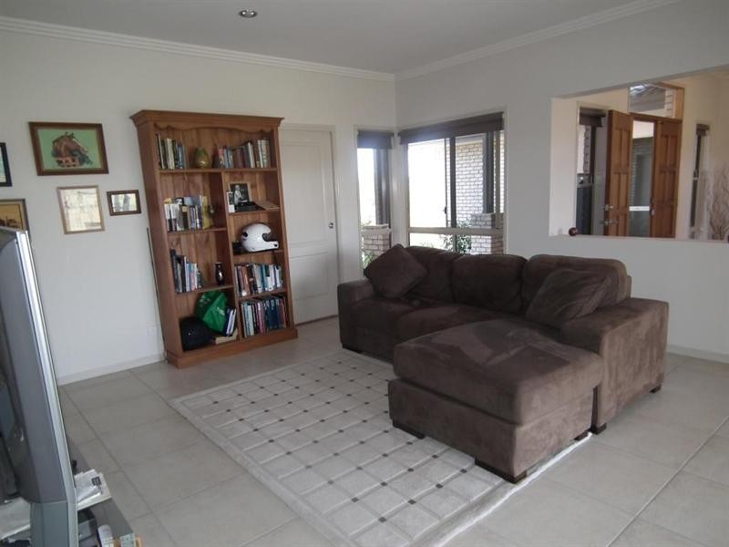 95 Charles Bruce Drive, Oakhurst QLD 4650