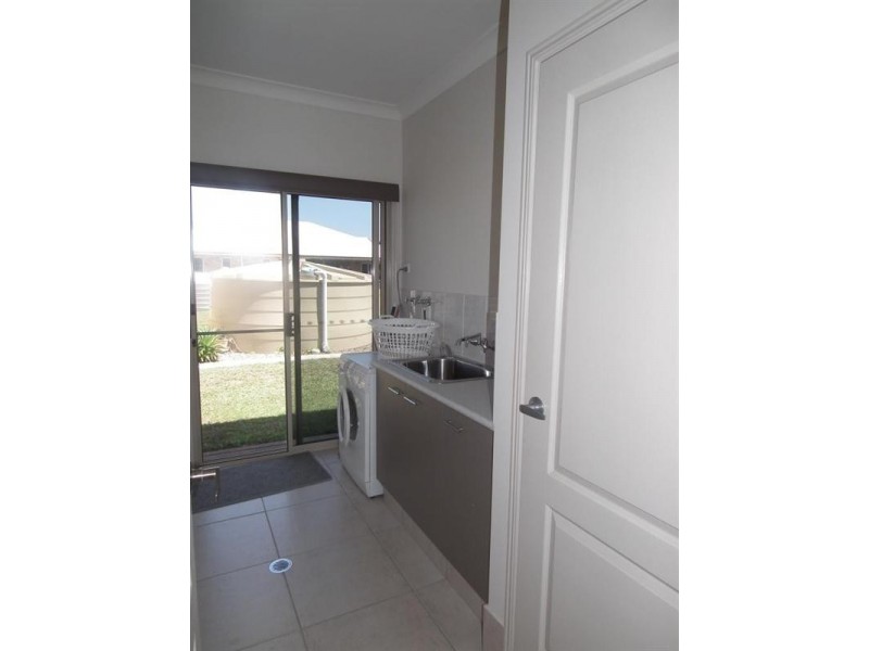 95 Charles Bruce Drive, Oakhurst QLD 4650