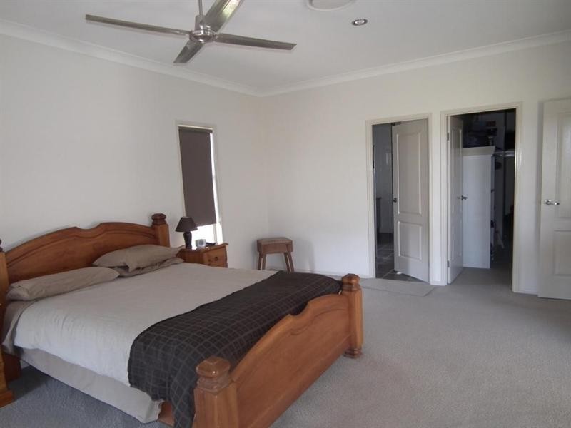 95 Charles Bruce Drive, Oakhurst QLD 4650