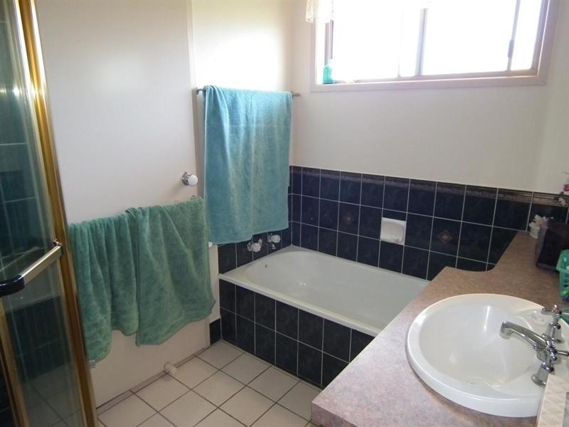 13 Kurrajong Way, Tinana QLD 4650