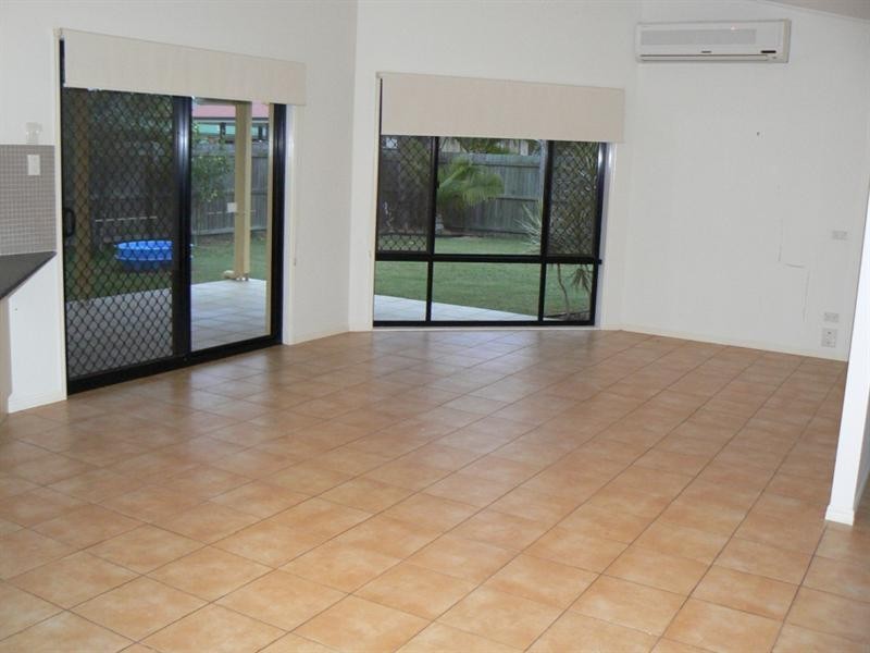 10 Guilmartins Way, Tinana QLD 4650