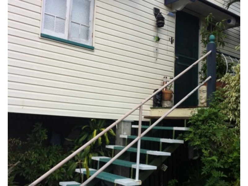 33 Ferry Lane, Maryborough QLD 4650