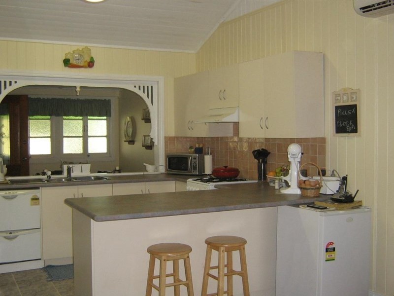 66 Mayne Street, Tiaro QLD 4650