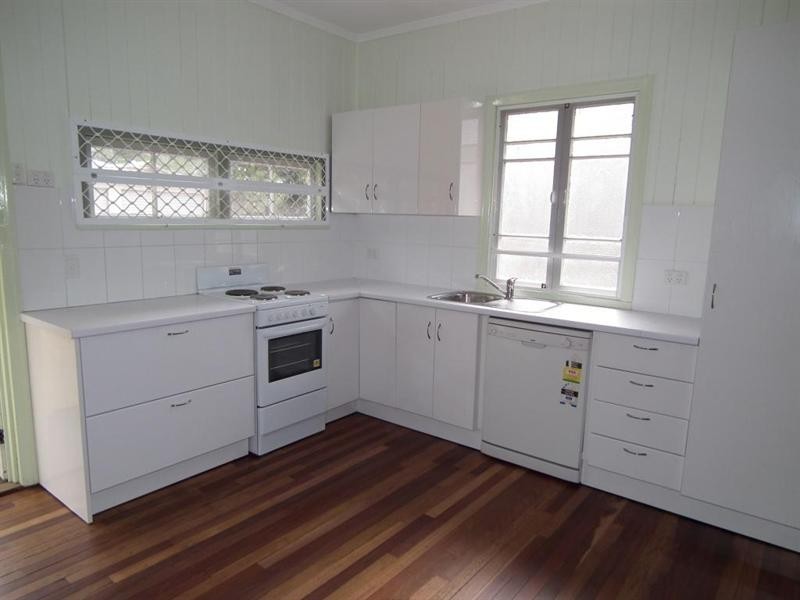 3 Scarborough Street, Scarness QLD 4655
