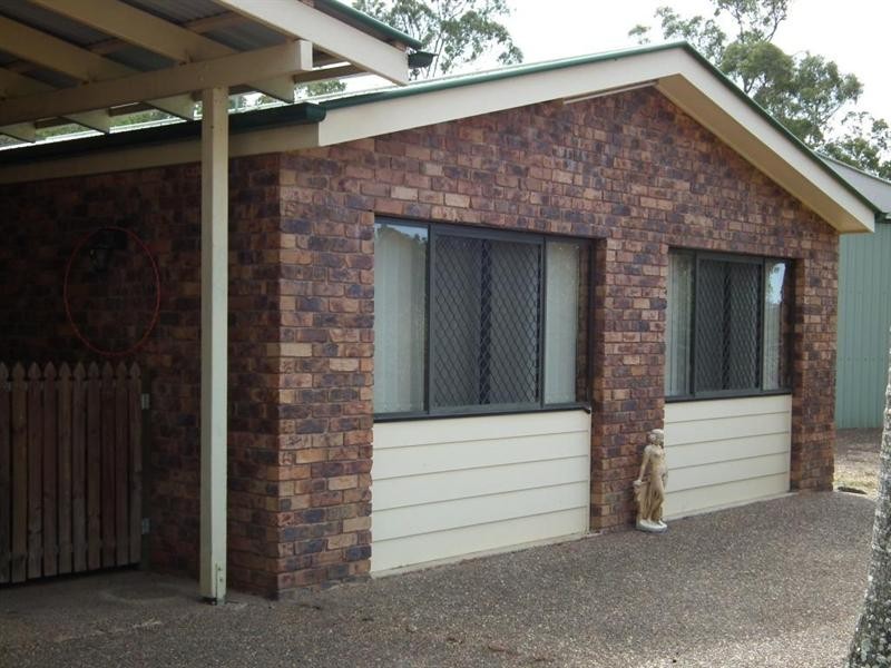 182 Mungar Road, Oakhurst QLD 4650