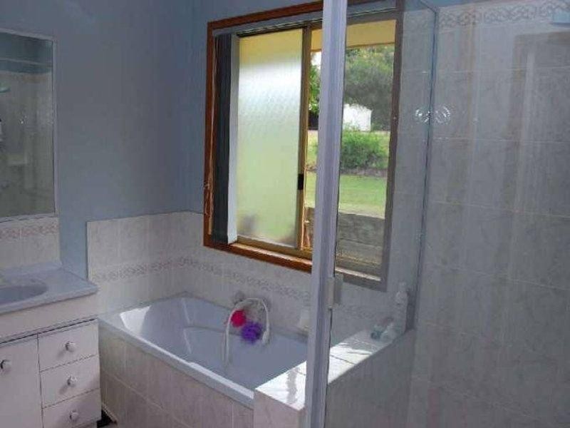 162 Mungar Road, Oakhurst QLD 4650