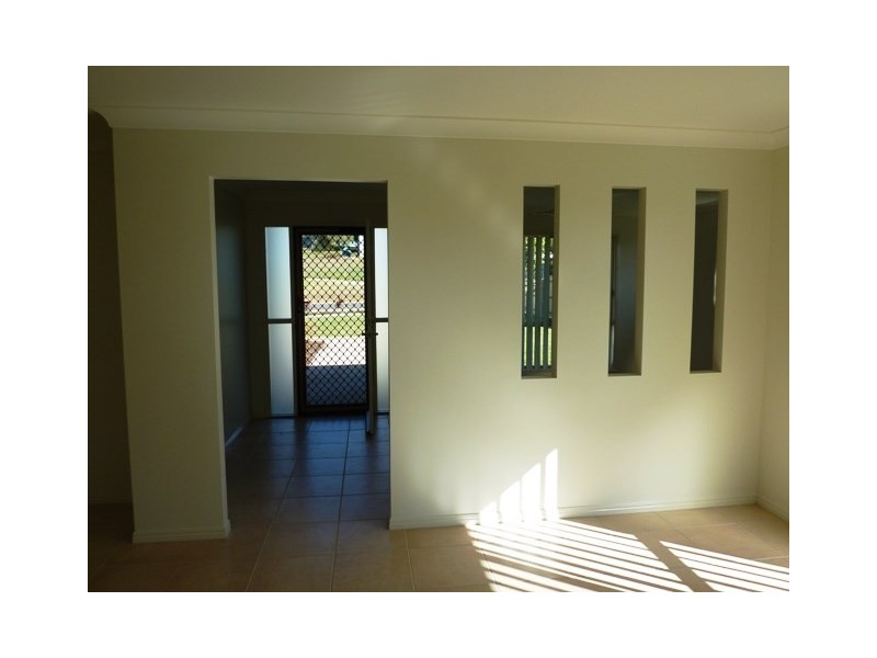 6 Cheyne Circuit, Tinana QLD 4650