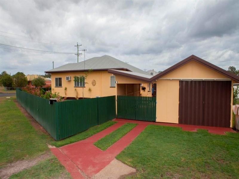 19 Reed Avenue, Maryborough QLD 4650