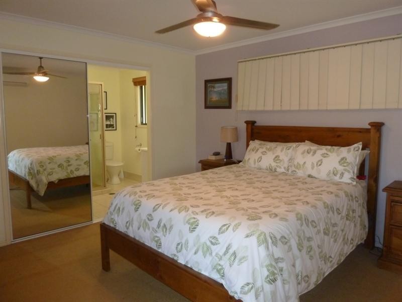 192 Woocoo Drive, Oakhurst QLD 4650