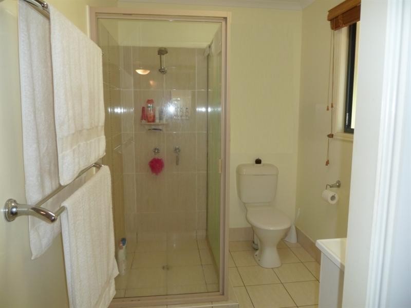 192 Woocoo Drive, Oakhurst QLD 4650