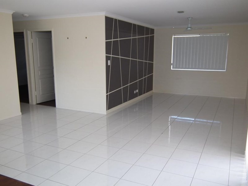 14 Cheyne Circuit, Tinana QLD 4650