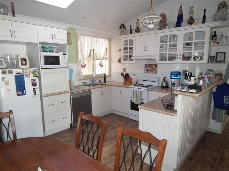 18 Wynne Parade, Maryborough QLD 4650