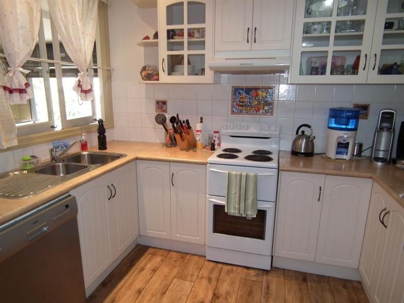 18 Wynne Parade, Maryborough QLD 4650