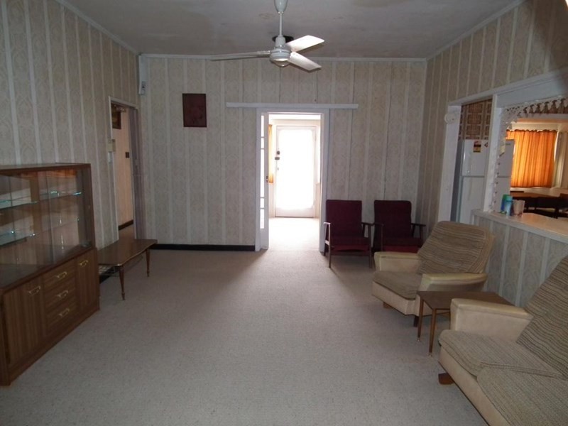 9 Cunningham Street, Maryborough QLD 4650