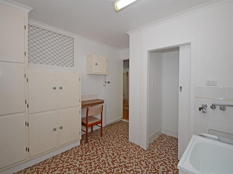 2 Aberdeen Avenue, Maryborough QLD 4650