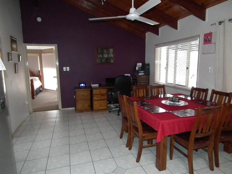 36 Loretto Drive, Oakhurst QLD 4650