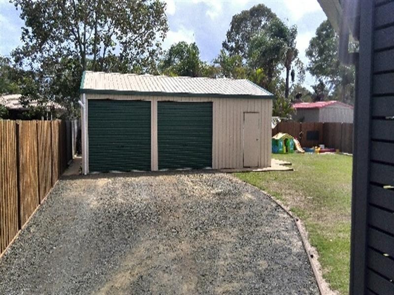 105 Hammond Street, Urangan QLD 4655