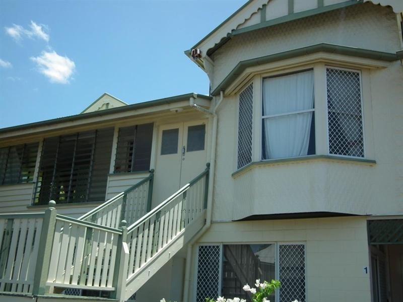 3/64 North Street, Maryborough QLD 4650