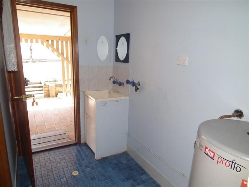 8 Ruby Street, Aldershot QLD 4650