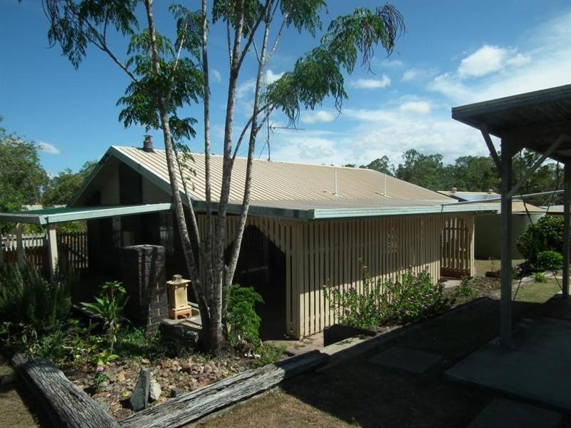 8 Ruby Street, Aldershot QLD 4650