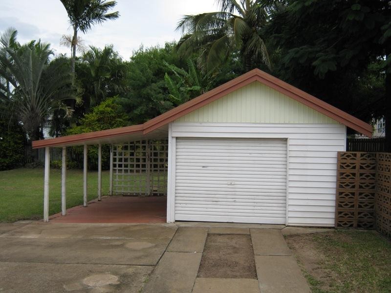 10 Meredith Street, Maryborough QLD 4650