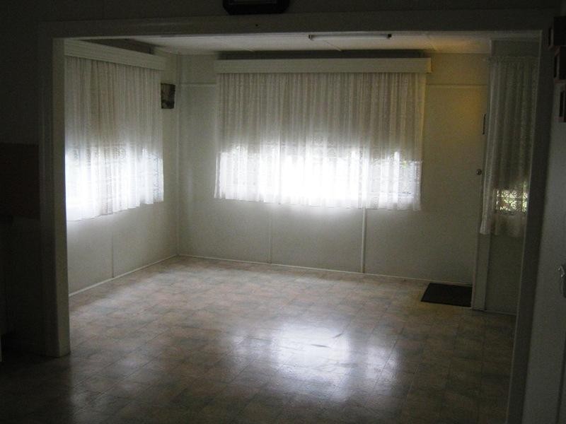 10 Meredith Street, Maryborough QLD 4650