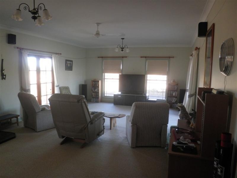 282 Three Mile Road West, Tinana QLD 4650