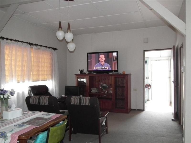 23 High Street, Tinana QLD 4650