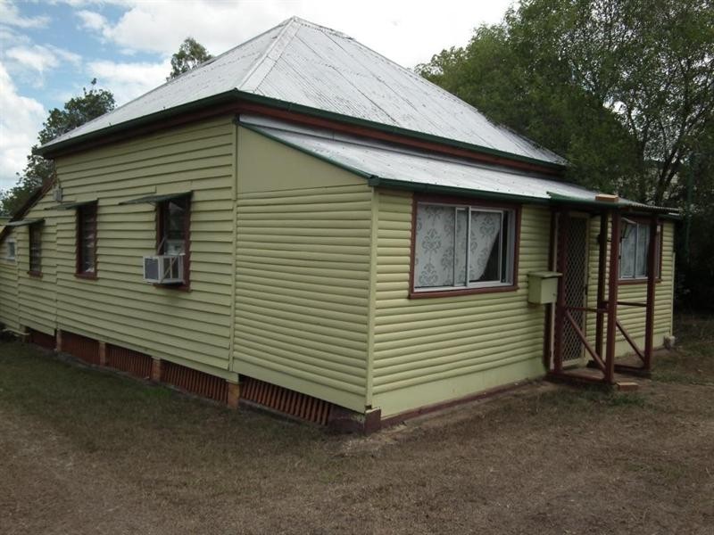 23 High Street, Tinana QLD 4650