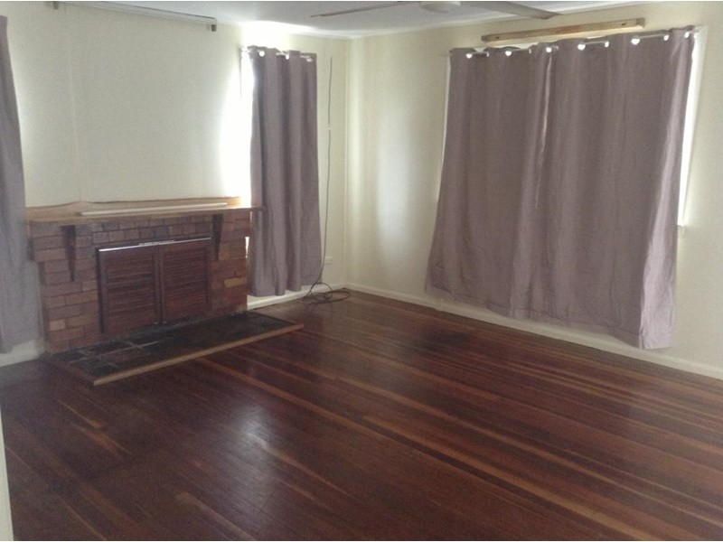 27 Tapscott Street, Maryborough QLD 4650