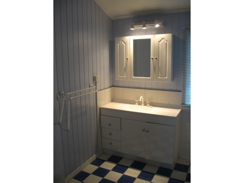 13 Normanby Street, Maryborough QLD 4650