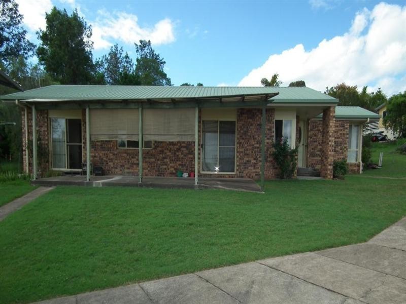 15 Dale Street, Tiaro QLD 4650