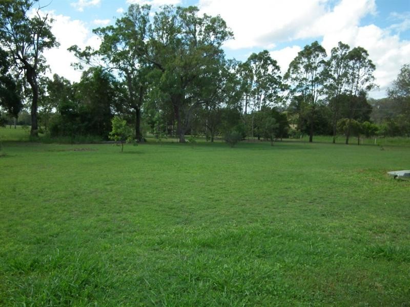 317 Blackmount Road, Tiaro QLD 4650