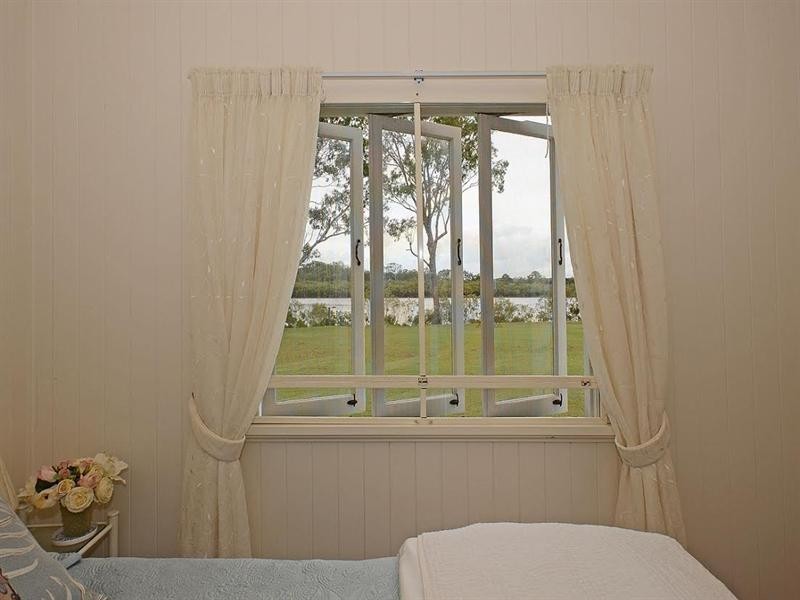 698 Walkers Point Road, Walkers Point QLD 4650