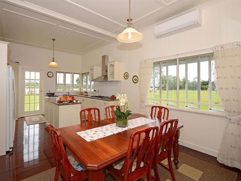 698 Walkers Point Road, Walkers Point QLD 4650