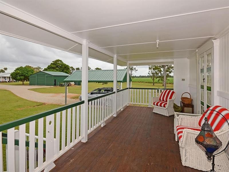 698 Walkers Point Road, Walkers Point QLD 4650