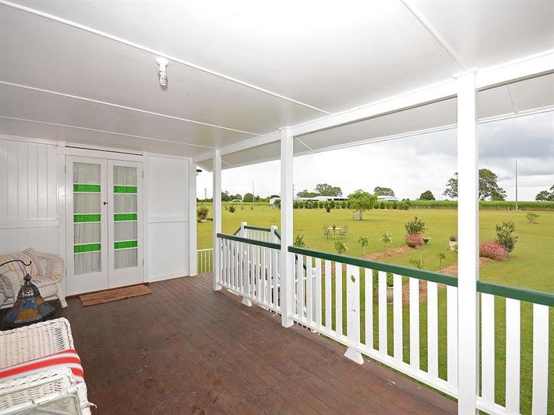 698 Walkers Point Road, Walkers Point QLD 4650